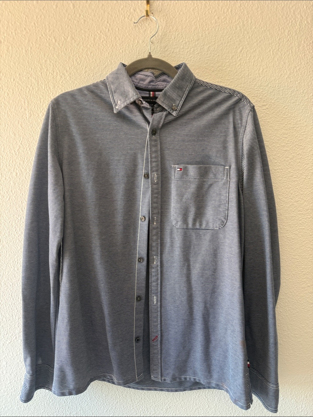 Tommy Hilfiger Men’s Navy Micro-Striped Button-Down Shirt